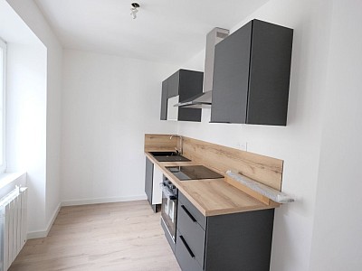 APPARTEMENT T3 - ST ETIENNE CENTRE VILLE - 81,09 m2 - LOUÉ
