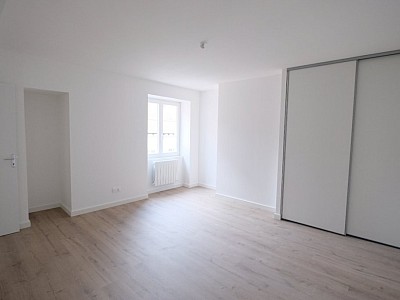 APPARTEMENT T3 - ST ETIENNE CENTRE VILLE - 81,09 m2 - LOUÉ