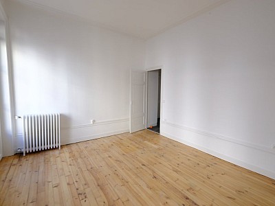 APPARTEMENT T3 A LOUER - ST ETIENNE CENTRE VILLE - 65.61 m2 - 560€ charges comprises par mois