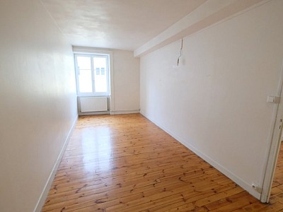 APPARTEMENT T3 A LOUER - ST ETIENNE CENTRE VILLE - 63,39 m2 - 530 € charges comprises par mois