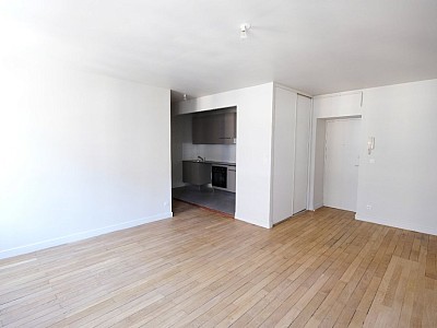 APPARTEMENT T3 A LOUER - ST ETIENNE CENTRE VILLE - 62 m2 - 595 € charges comprises par mois