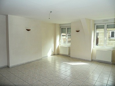 APPARTEMENT T3 A LOUER - ST ETIENNE CENTRE VILLE - 85.94 m2 - 550€ charges comprises par mois