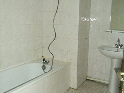 APPARTEMENT T3 A LOUER - ST ETIENNE CENTRE VILLE - 85.94 m2 - 550€ charges comprises par mois