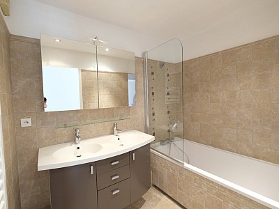 APPARTEMENT T3 A LOUER - ST ETIENNE CENTRE VILLE - 62 m2 - 770€ charges comprises par mois