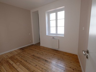 APPARTEMENT T3 A LOUER - ST ETIENNE CENTRE VILLE - 71.62 m2 - 665€ charges comprises par mois