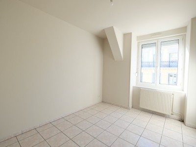 APPARTEMENT T3 A LOUER - ST ETIENNE CENTRE VILLE - 60.21 m2 - 495 € charges comprises par mois