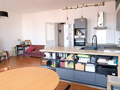 APPARTEMENT T3 A LOUER - ST ETIENNE CENTRE VILLE - 82.75 m2 - 840€ charges comprises par mois