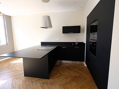 CENTRE VILLE A LOUER - ST ETIENNE CENTRE VILLE - 60 m2 - 665€ charges comprises par mois