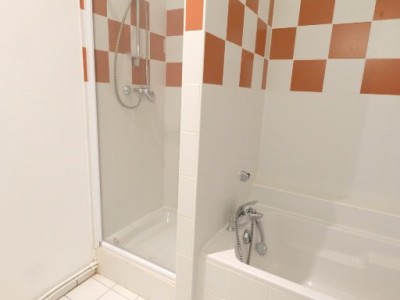 APPARTEMENT T3 A LOUER - ST ETIENNE CENTRE VILLE - 106.42 m2 - 710 € charges comprises par mois