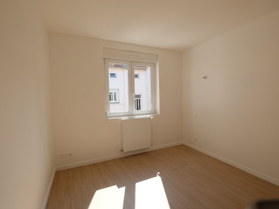 APPARTEMENT T3 A LOUER - ST ETIENNE CENTRE VILLE - 83 m2 - 760€ charges comprises par mois