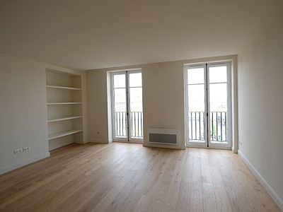 HYPER CENTRE A LOUER - ST ETIENNE CENTRE VILLE - 79.85 m2 - 830€ charges comprises par mois
