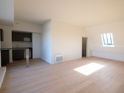 APPARTEMENT T3 A LOUER - ST ETIENNE CENTRE VILLE - 85.5 m2 - 1070 € charges comprises par mois