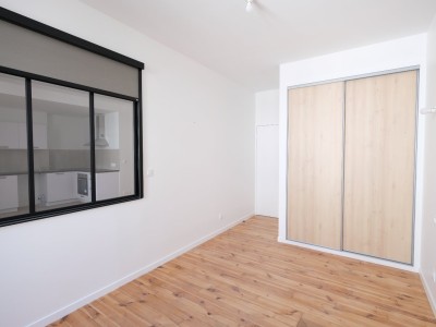 CENTRE-VILLE A LOUER - ST ETIENNE CENTRE VILLE - 74.19 m2 - 730€ charges comprises par mois