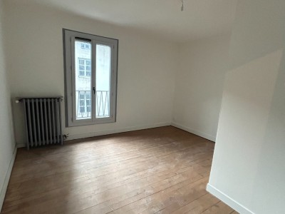 APPARTEMENT T3 A LOUER - ST ETIENNE CENTRE VILLE - 63 m2 - 630 € charges comprises par mois