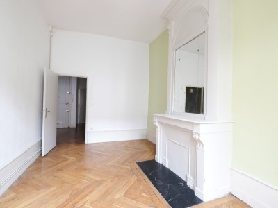 APPARTEMENT T3 A LOUER - ST ETIENNE CENTRE VILLE - 65.46 m2 - 570€ charges comprises par mois