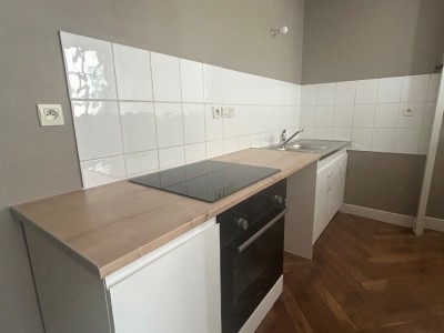 APPARTEMENT T3 A LOUER - ST ETIENNE CENTRE VILLE - 65.46 m2 - 570€ charges comprises par mois