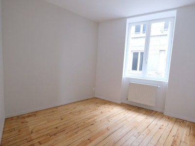 APPARTEMENT T3 A LOUER - ST ETIENNE CENTRE VILLE - 80.58 m2 - 760 € charges comprises par mois