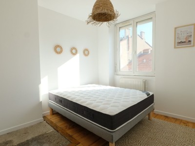 centre ville A LOUER - ST ETIENNE CENTRE VILLE - 61 m2 - 670€ charges comprises par mois