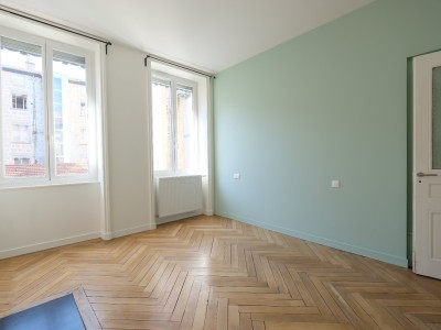 APPARTEMENT T3 A LOUER - ST ETIENNE CENTRE VILLE - 89.18 m2 - 735 € charges comprises par mois