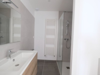 APPARTEMENT T3 A LOUER - ST ETIENNE CENTRE VILLE - 89.18 m2 - 735 € charges comprises par mois