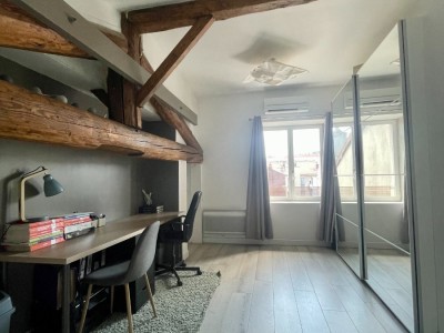 APPARTEMENT T3 A LOUER - ST ETIENNE CENTRE VILLE - 74.01 m2 - 730 &euro; charges comprises par mois