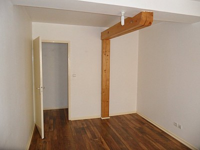 APPARTEMENT T3 A LOUER - ST ETIENNE CENTRE VILLE - 65.05 m2 - 495€ charges comprises par mois