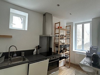 APPARTEMENT T3 A LOUER - ST ETIENNE CENTRE VILLE - 50.78 m2 - 597 € charges comprises par mois