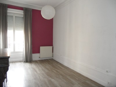 APPARTEMENT T3 A LOUER - ST ETIENNE CENTRE VILLE - 53 m2 - 480 € charges comprises par mois