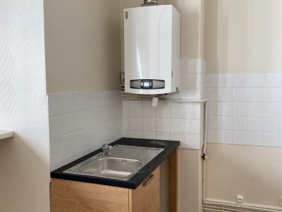 APPARTEMENT T3 A LOUER - ST ETIENNE CENTRE VILLE - 74.77 m2 - 645 € charges comprises par mois