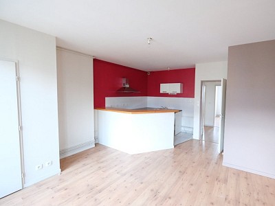 APPARTEMENT T3 A LOUER - ST ETIENNE CENTRE VILLE - 50,93 m2 - 490 € charges comprises par mois