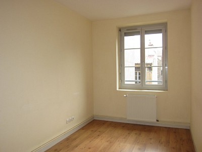 APPARTEMENT T3 A LOUER - ST ETIENNE CENTRE VILLE - 50,93 m2 - 490 € charges comprises par mois