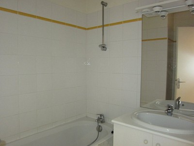 APPARTEMENT T3 A LOUER - ST ETIENNE CENTRE VILLE - 50,93 m2 - 490 € charges comprises par mois