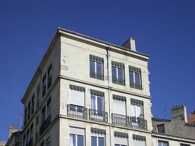 APPARTEMENT T3 A LOUER - ST ETIENNE CENTRE VILLE - 76.59 m2 - 600 € charges comprises par mois