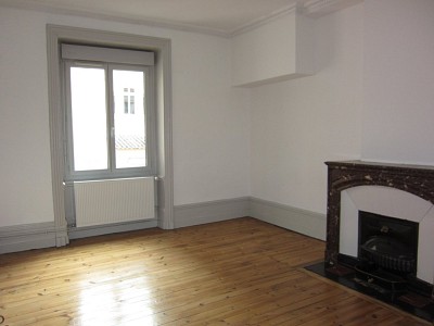 APPARTEMENT T3 A LOUER - ST ETIENNE CENTRE VILLE - 91,34 m2 - 640 € charges comprises par mois