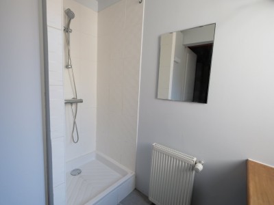 APPARTEMENT T3 A LOUER - ST ETIENNE CENTRE VILLE - 91.34 m2 - 730 € charges comprises par mois