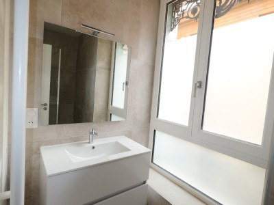 APPARTEMENT T3 A LOUER - ST ETIENNE CENTRE VILLE - 59.52 m2 - 660 € charges comprises par mois