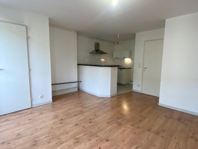 APPARTEMENT T3 A LOUER - ST ETIENNE CENTRE VILLE - 50,93 m2 - 540 € charges comprises par mois