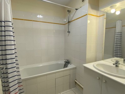 APPARTEMENT T3 A LOUER - ST ETIENNE CENTRE VILLE - 50,93 m2 - 540 € charges comprises par mois