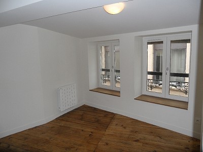 APPARTEMENT T3 A LOUER - ST ETIENNE CENTRE VILLE - 51,16 m2 - 460 € charges comprises par mois