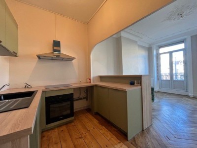 APPARTEMENT T3 A LOUER - ST ETIENNE CHATEAUCREUX - 75.63 m2 - 745 € charges comprises par mois