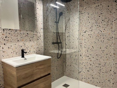 APPARTEMENT T3 A LOUER - ST ETIENNE CHATEAUCREUX - 75.63 m2 - 745 € charges comprises par mois