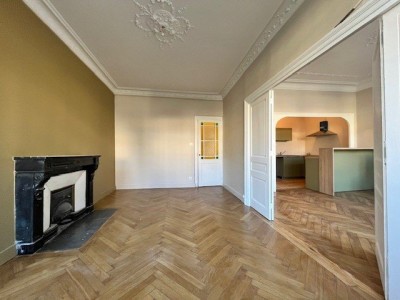 APPARTEMENT T3 A LOUER - ST ETIENNE CHATEAUCREUX - 75.63 m2 - 745 € charges comprises par mois