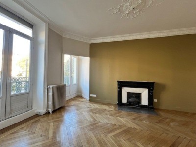 APPARTEMENT T3 A LOUER - ST ETIENNE CHATEAUCREUX - 75.63 m2 - 745 € charges comprises par mois