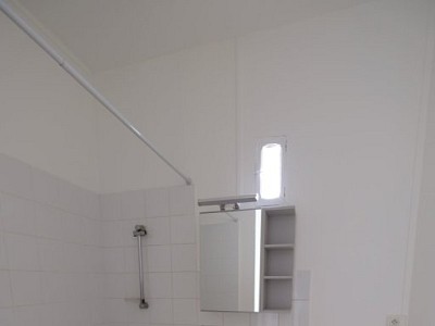 APPARTEMENT T3 A LOUER - ST ETIENNE FACULTE / CENTRE DEUX - 84.07 m2 - 530 € charges comprises par mois