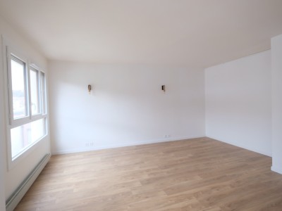 APPARTEMENT T3 A LOUER - ST ETIENNE FACULTE / CENTRE DEUX - 56 m2 - 670�&euro; charges comprises par mois