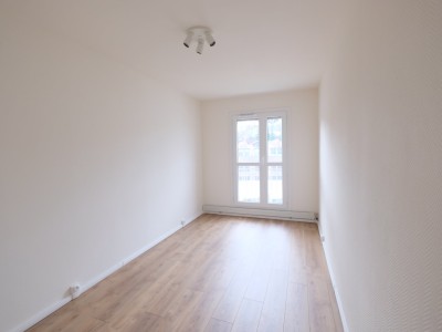 APPARTEMENT T3 A LOUER - ST ETIENNE FACULTE / CENTRE DEUX - 56 m2 - 670�&euro; charges comprises par mois