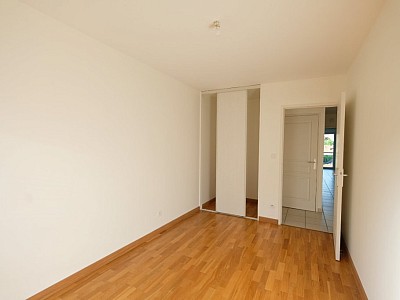 APPARTEMENT T3 A LOUER - ST ETIENNE FAURIEL - 79.88 m2 - 875€ charges comprises par mois