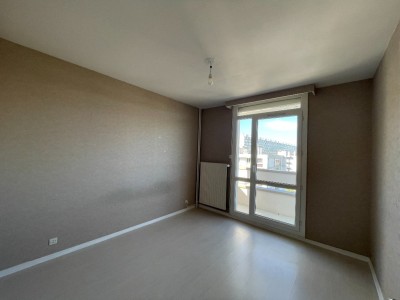 APPARTEMENT T3 A LOUER - ST ETIENNE FAURIEL - 67 m2 - 715€ charges comprises par mois
