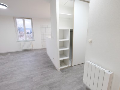 APPARTEMENT T3 A LOUER - ST ETIENNE FAURIEL - 47,79 m2 - 480 € charges comprises par mois