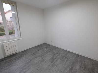 APPARTEMENT T3 A LOUER - ST ETIENNE FAURIEL - 50.25 m2 - 535€ charges comprises par mois